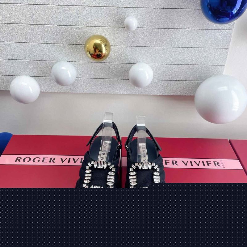 roger u1u1er sandals